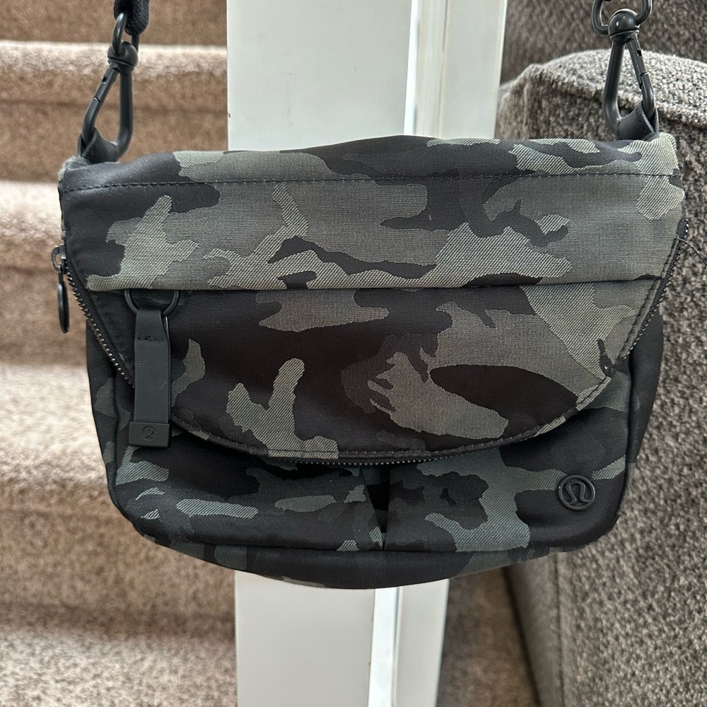 Lululemon All Night Festival Bag 5L